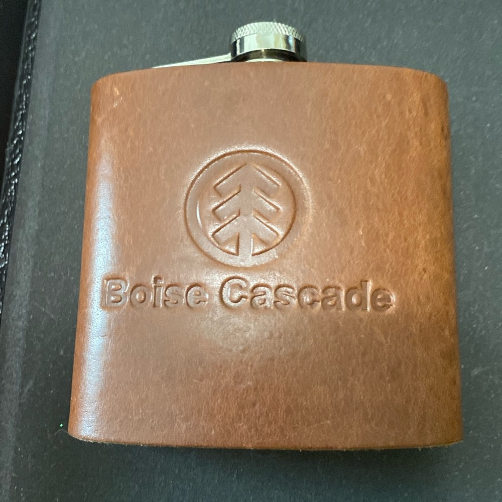 Boise Cascade Leather Stainless Steel 6oz Flask